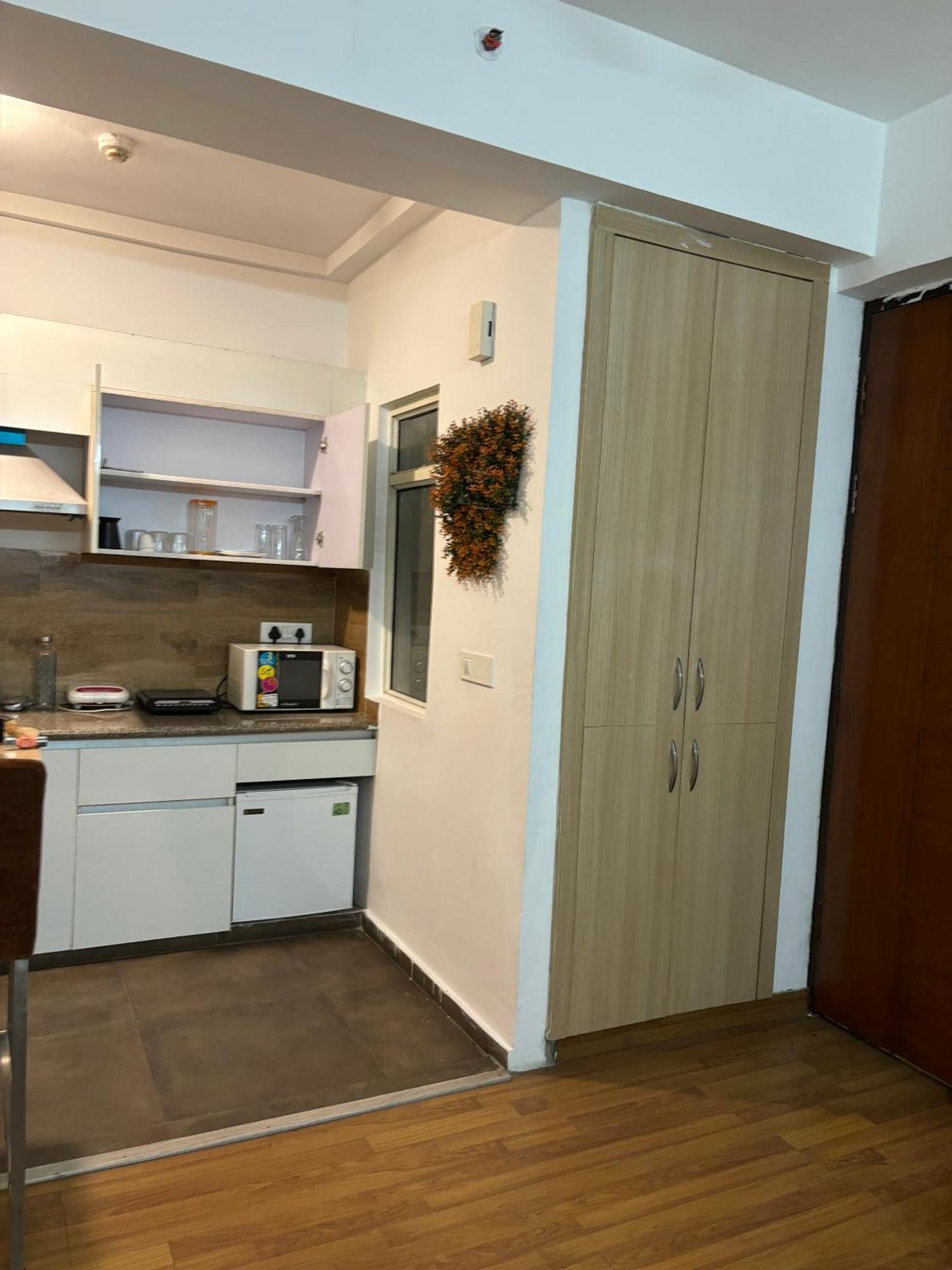 Guti Buti Homes Noida Buitenkant foto