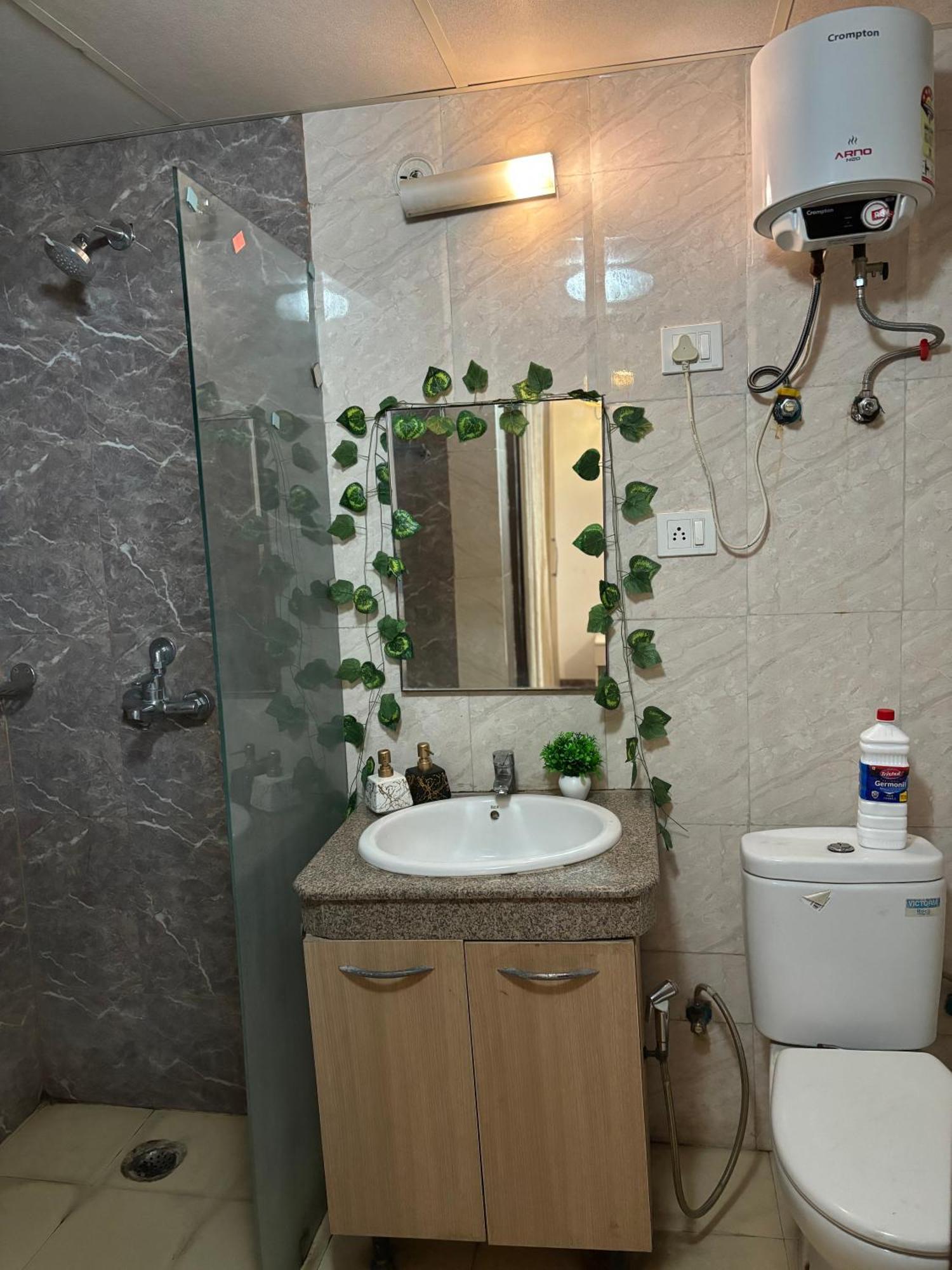 Guti Buti Homes Noida Buitenkant foto
